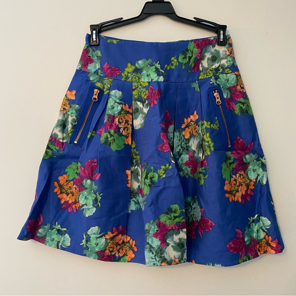 Anthro Maeve blue floral pleated shirt size 0